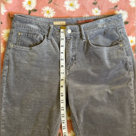 Pilcro The Yaya Midrise Gray Corduroy Crop Flare Pants Size 30 EUC - Picture 5 of 11